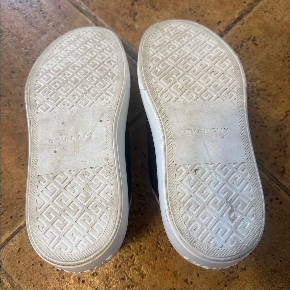 Givenchy City Platform Women Sneakers - Picture 13 of 13
